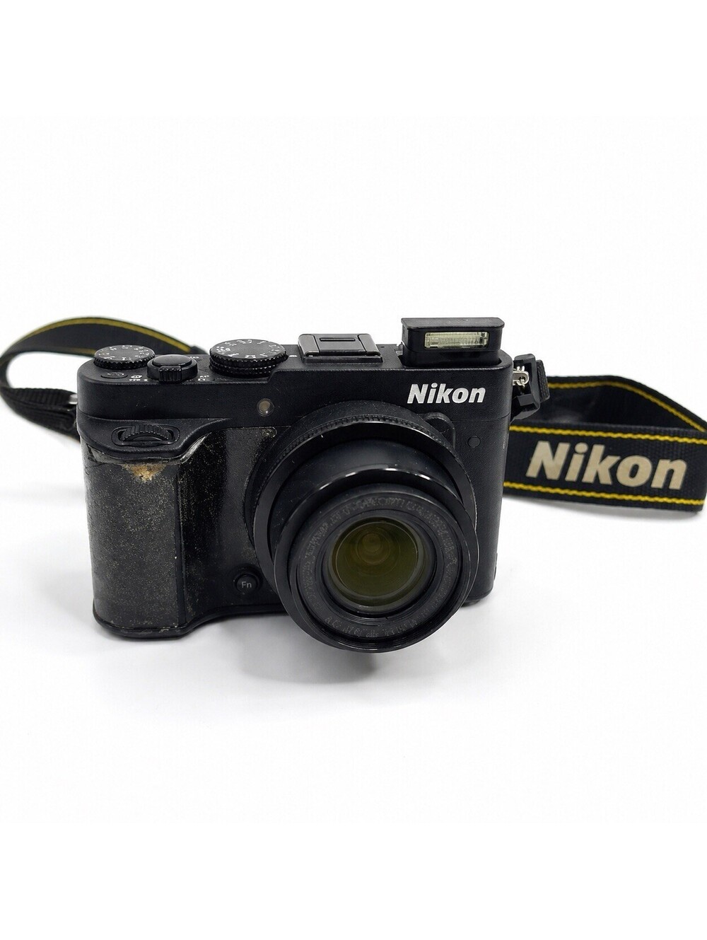 Nikon Coolpix P7700 Digital Camera 12.2MP 7.1x Zoom With Charger Tested READ